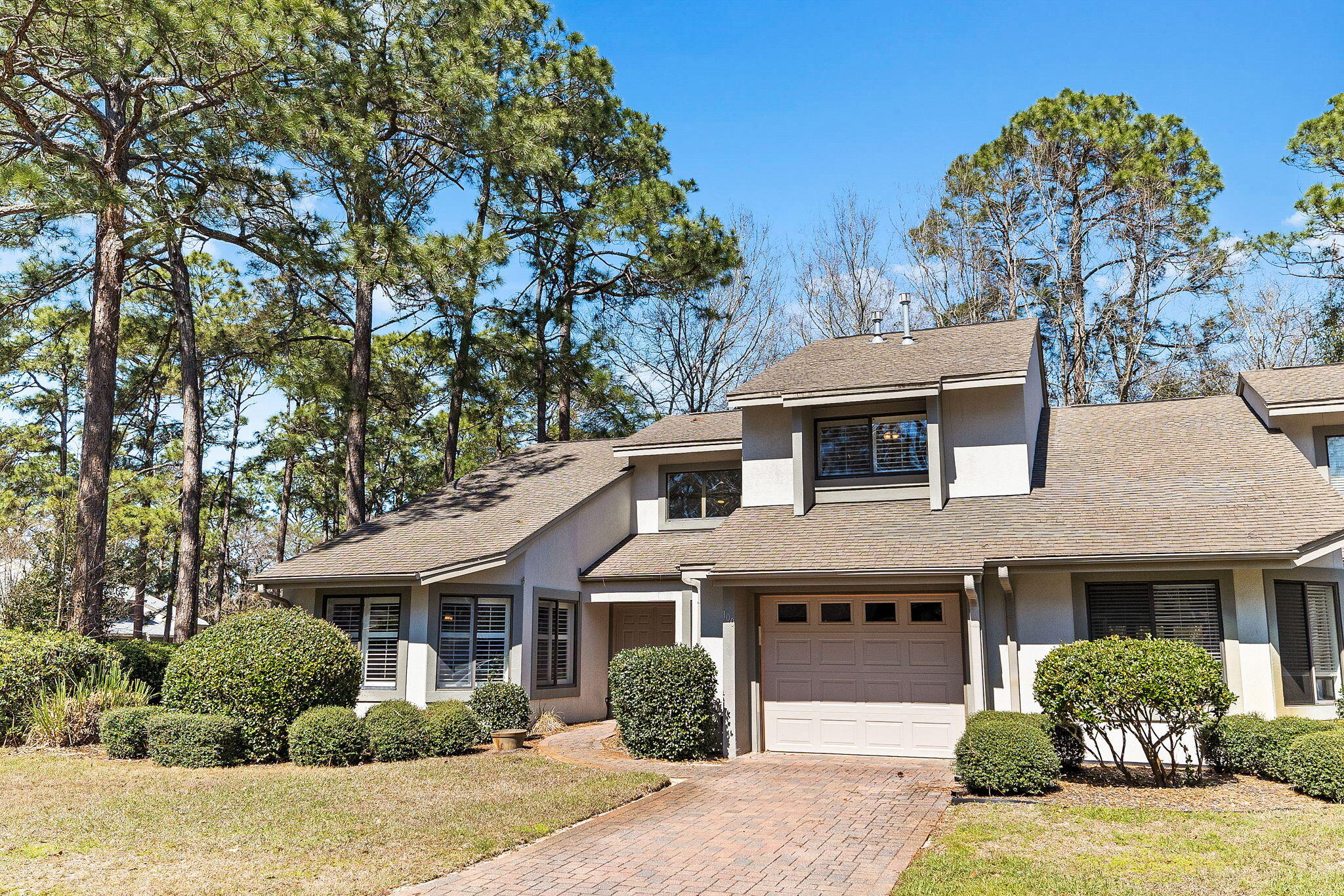 100 Gleneagles Drive Niceville, FL 32578 - Photo 1 of 60 front view of a house with a yard