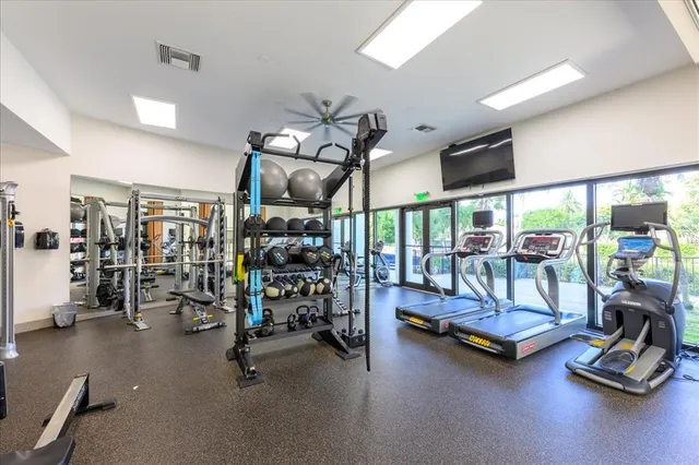 $379,000 | 900 River Reach Drive, Unit 425, Fort Lauderdale, FL 33315