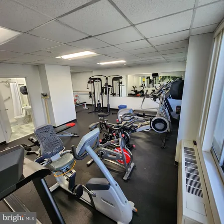 $1,880 | 11801 Rockville Pike, Unit 709, Rockville, MD 20852