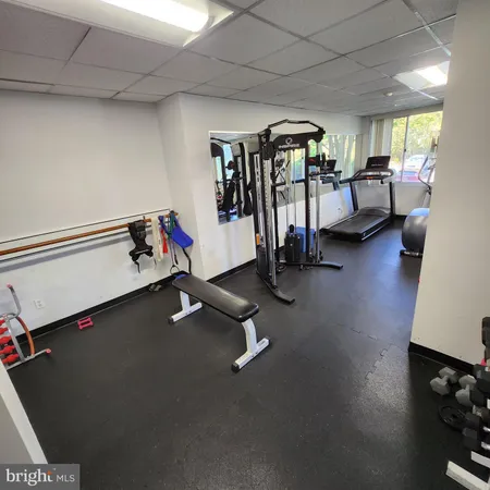 $1,880 | 11801 Rockville Pike, Unit 709, Rockville, MD 20852