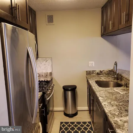 $1,880 | 11801 Rockville Pike, Unit 709, Rockville, MD 20852
