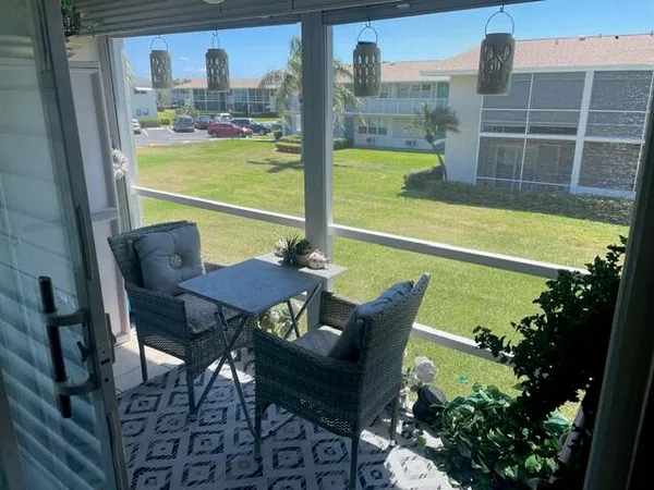 $1,400 | 620 Horizon West, Unit 207, Boynton Beach, FL 33435