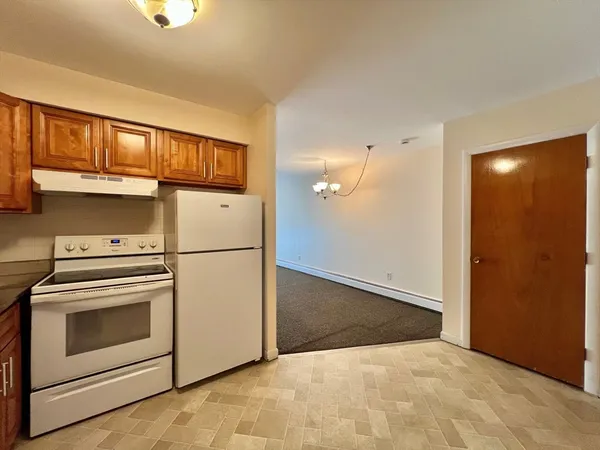 $2,950 | 33 Paul Street, Unit 3314, Newton, MA 02459