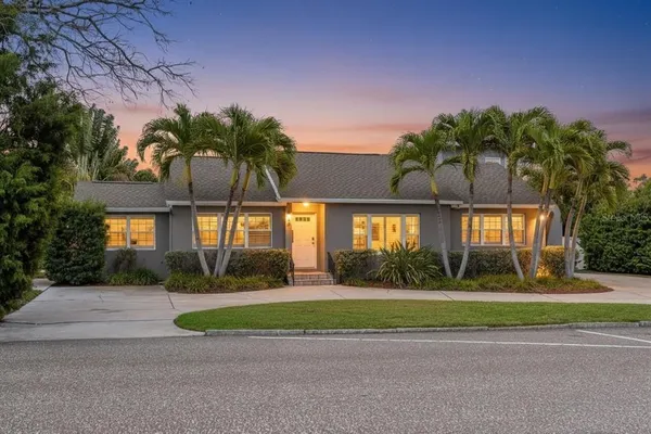 $1,575,000 | 333 30th Avenue North, St. Petersburg, FL 33704