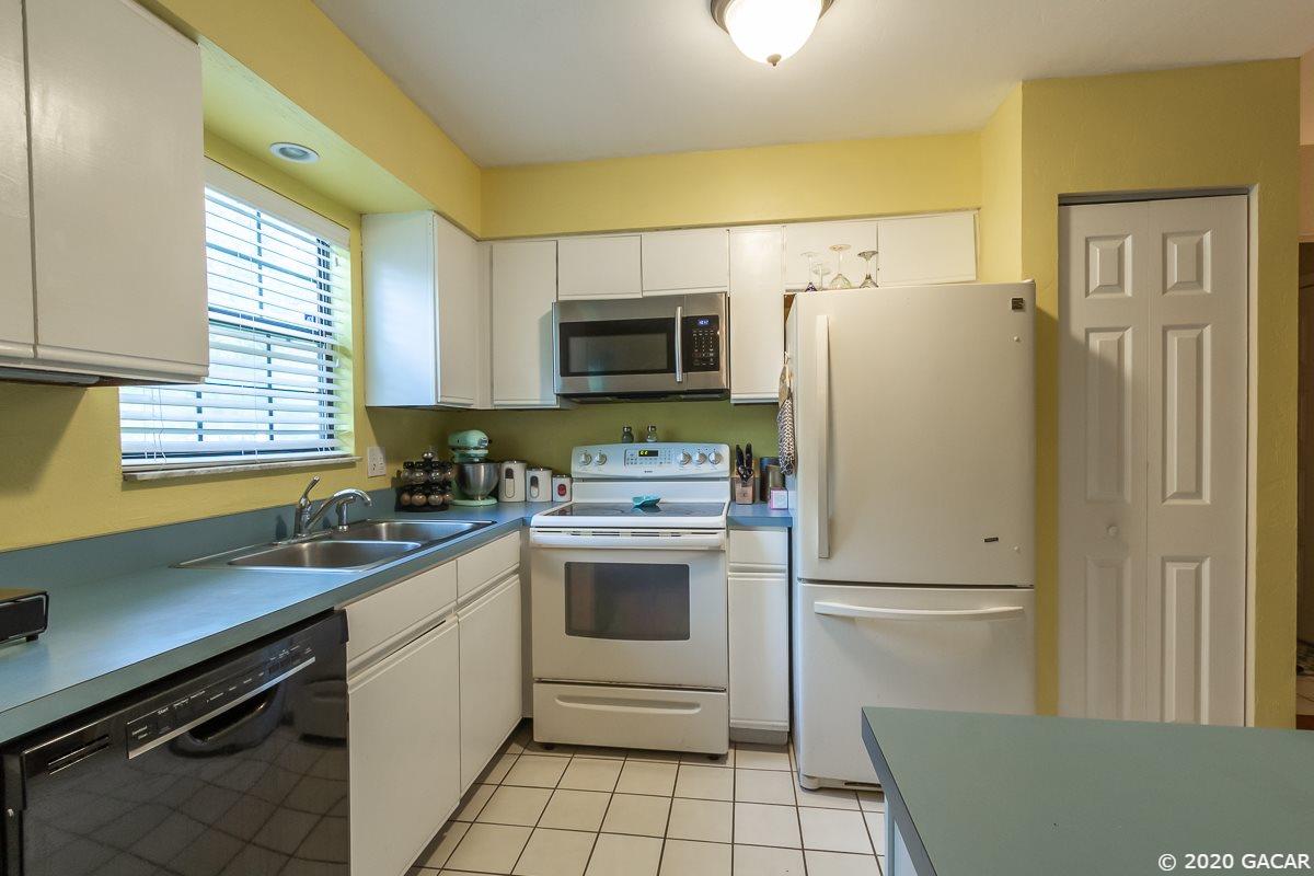 7357 Southwest 21st Place Gainesville, FL 32607 - Photo 10 of 26