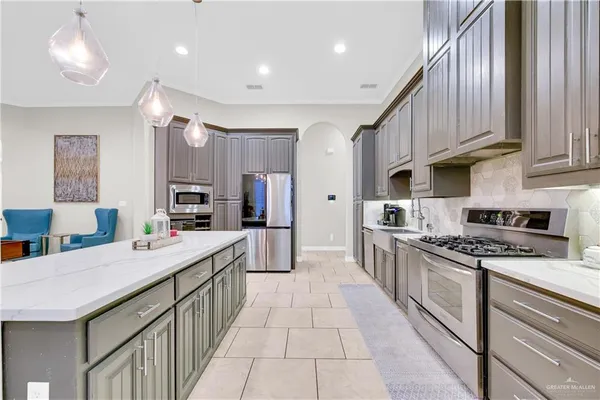 $4,250 | 5706 North 3rd Lane, McAllen, TX 78504