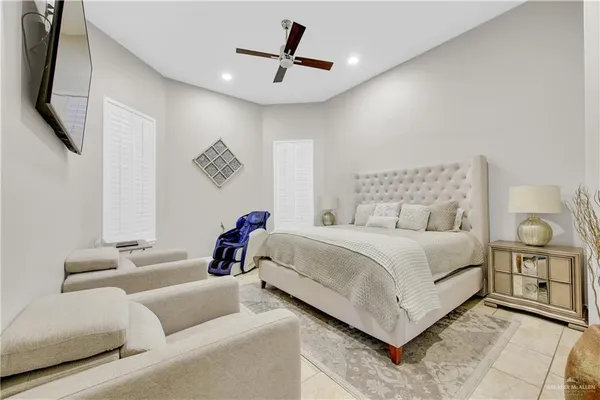 $4,250 | 5706 North 3rd Lane, McAllen, TX 78504