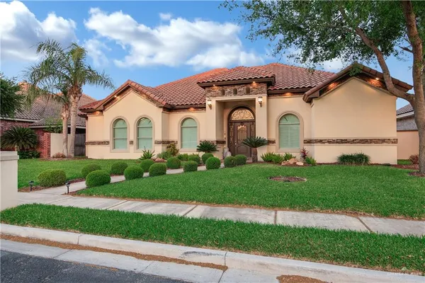 $4,250 | 5706 North 3rd Lane, McAllen, TX 78504