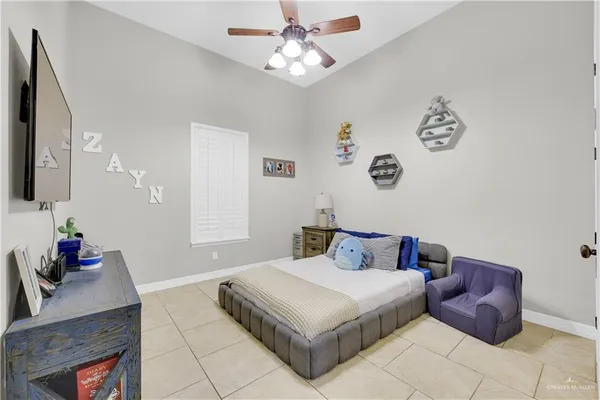 $4,250 | 5706 North 3rd Lane, McAllen, TX 78504