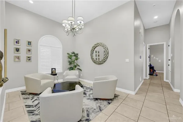 $4,250 | 5706 North 3rd Lane, McAllen, TX 78504