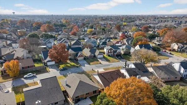 $1,925 | 920 Danforth Place, Arlington, TX 76017