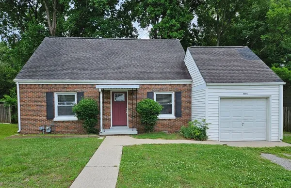 $1,800 | 1006 Murfree Avenue, Murfreesboro, TN 37129