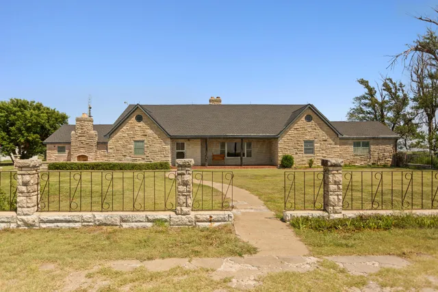 $390,000 | 14210 Farm To Market Road 1261, Spearman, TX 79081