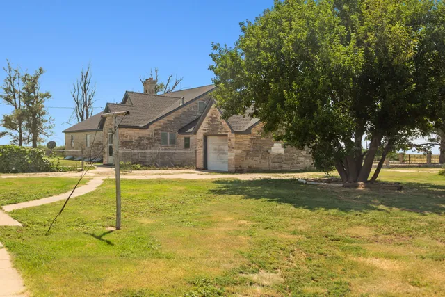 $390,000 | 14210 Farm To Market Road 1261, Spearman, TX 79081