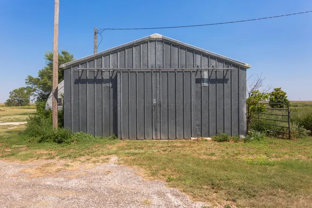 $390,000 | 14210 Farm To Market Road 1261, Spearman, TX 79081