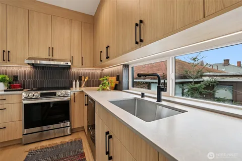 $969,000 | 2626 58th Avenue Southwest, Unit A, Seattle, WA 98116