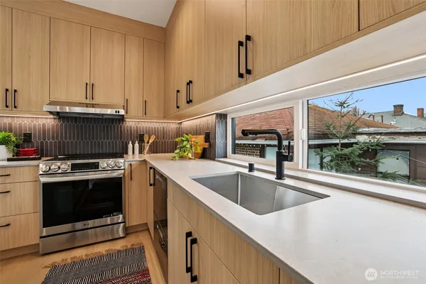 $969,000 | 2626 58th Avenue Southwest, Unit A, Seattle, WA 98116