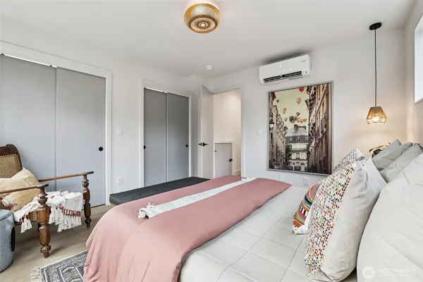 $969,000 | 2626 58th Avenue Southwest, Unit A, Seattle, WA 98116