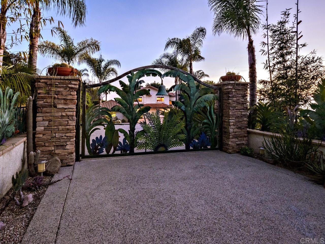 1544 Sleeping Indian Road Fallbrook, CA 92028 - Photo 3 of 25