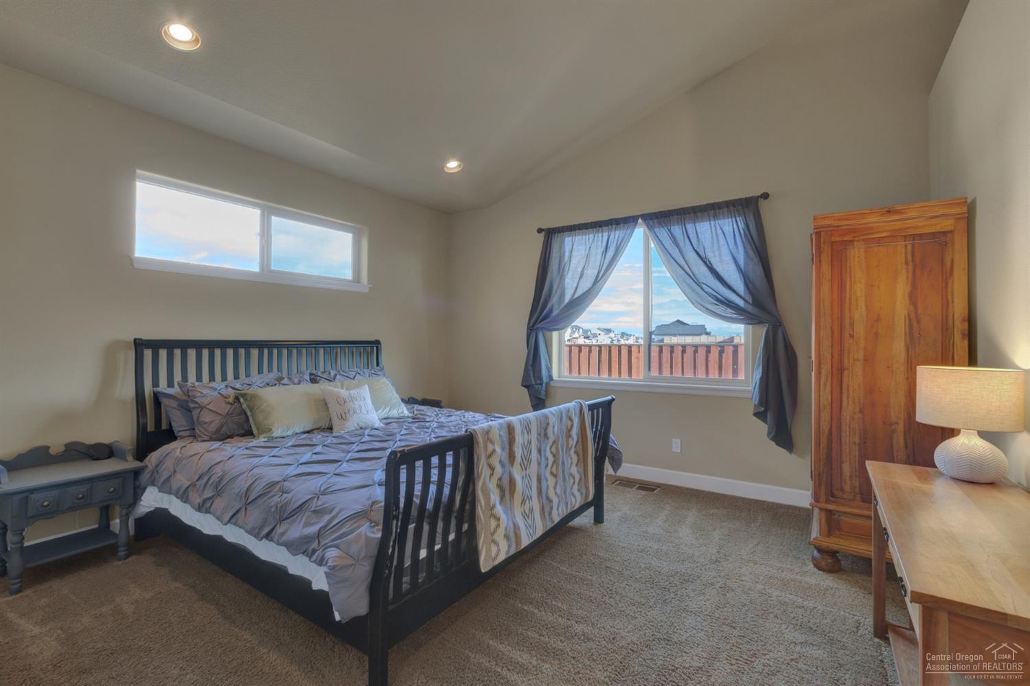 758 Northwest 28th Loop Redmond, OR 97756 - Photo 12 of 22 Additional Photo
