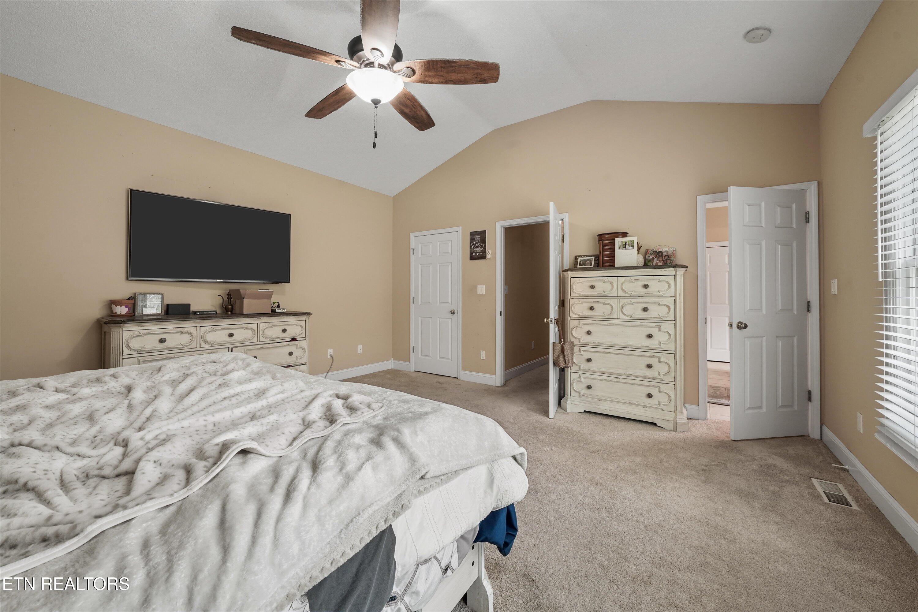 117 Cooper Road Tallassee, TN 37878 - Photo 21 of 51 Owners Suite