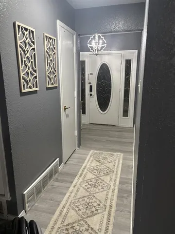a view of a entryway with washer and dryer