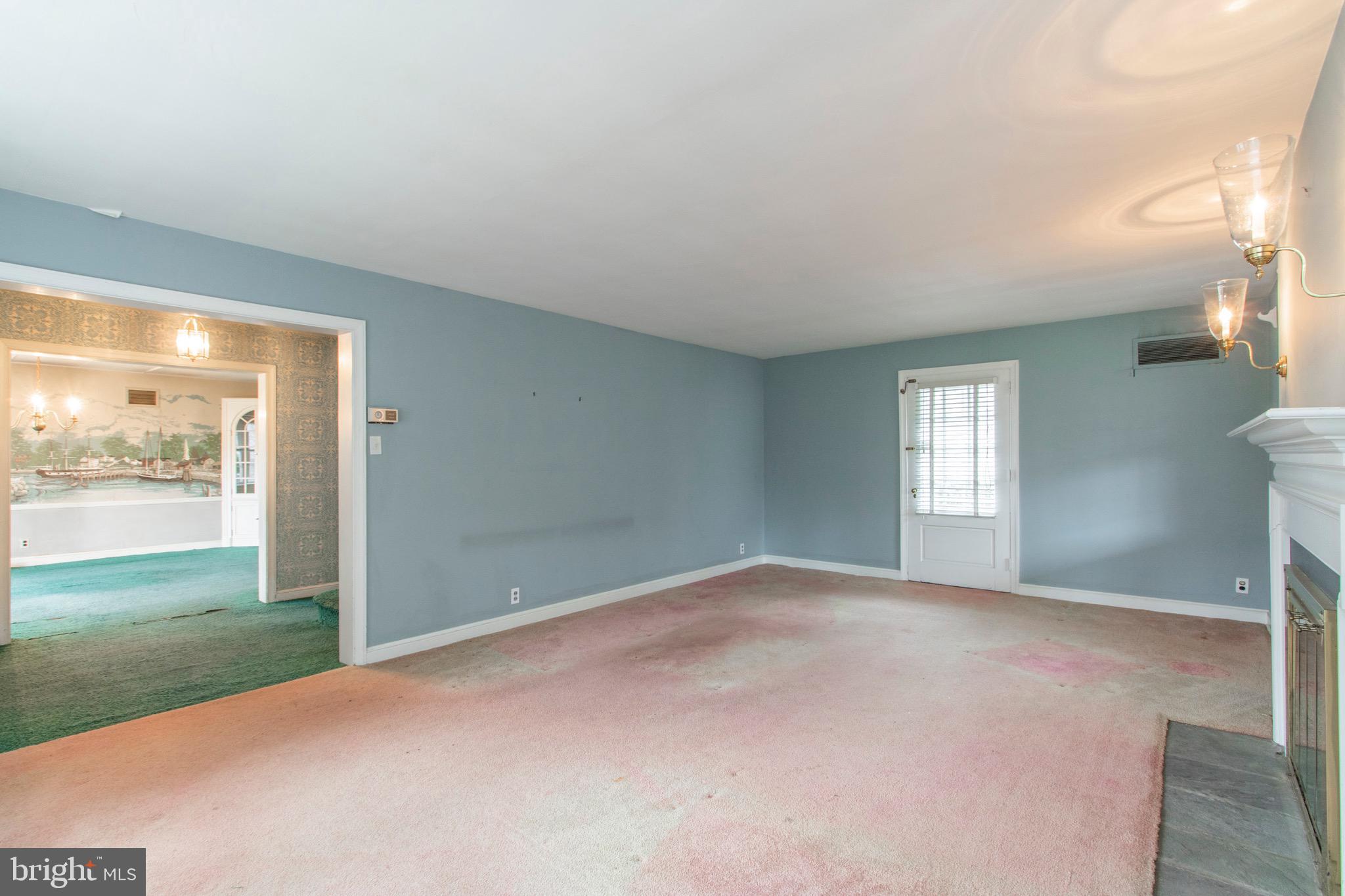 619 Moreno Road Penn Valley, PA 19072 - Photo 22 of 68 Living Room