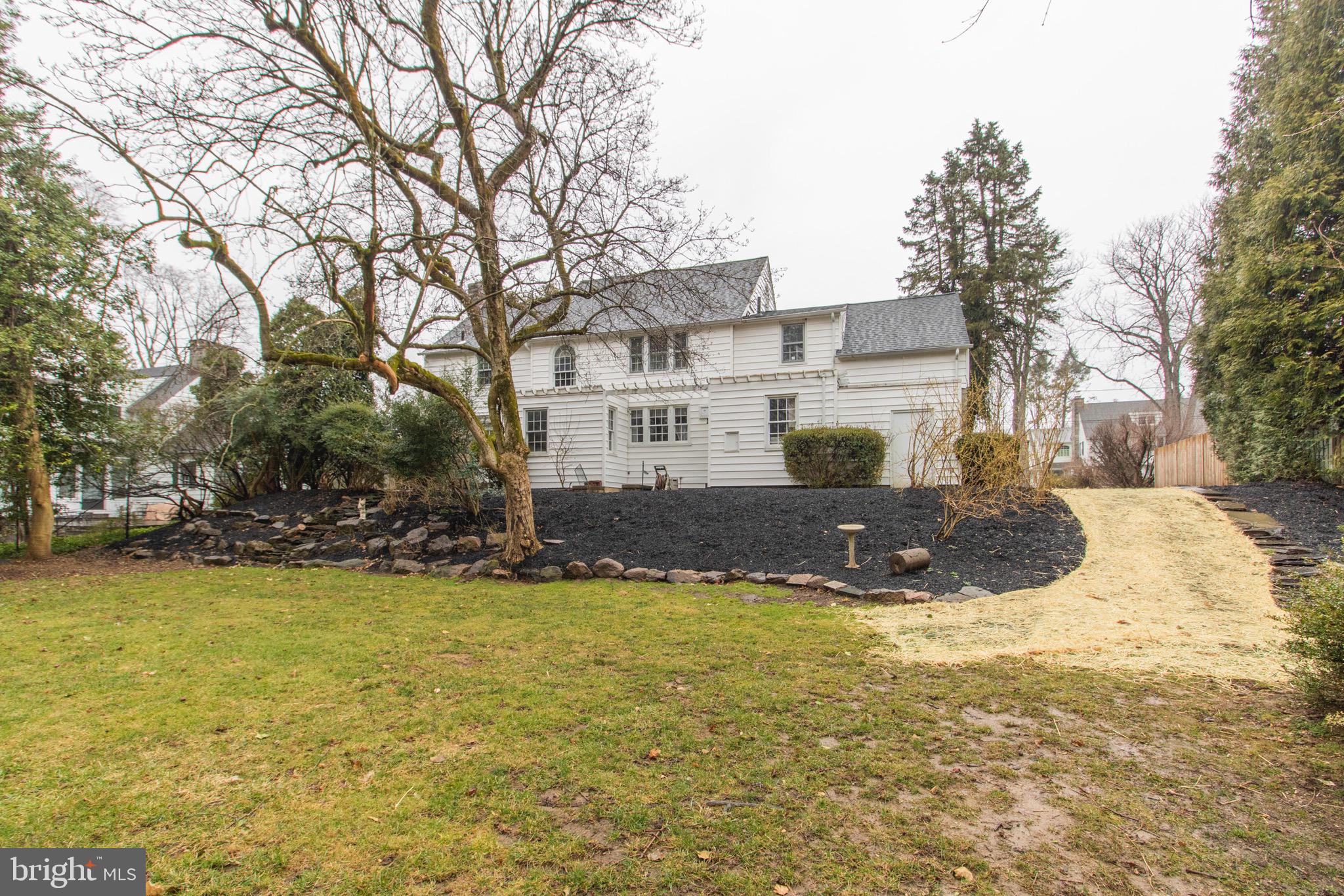 619 Moreno Road Penn Valley, PA 19072 - Photo 6 of 68 Exterior back