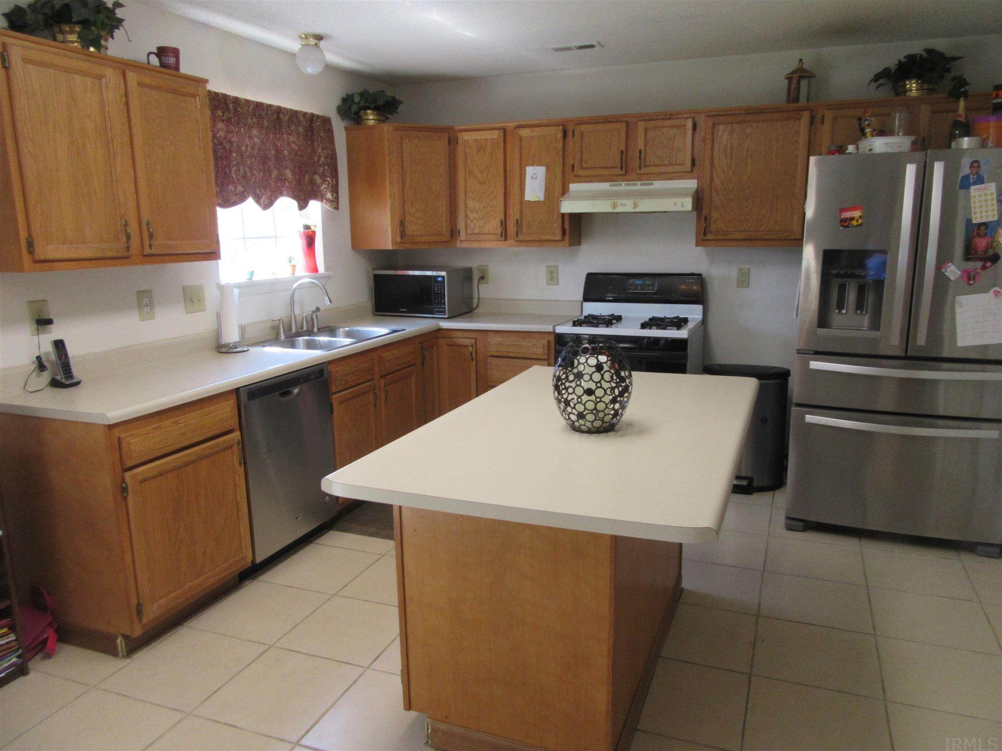 655 Springwater Road Kokomo, IN 46902 - Photo 13 of 26