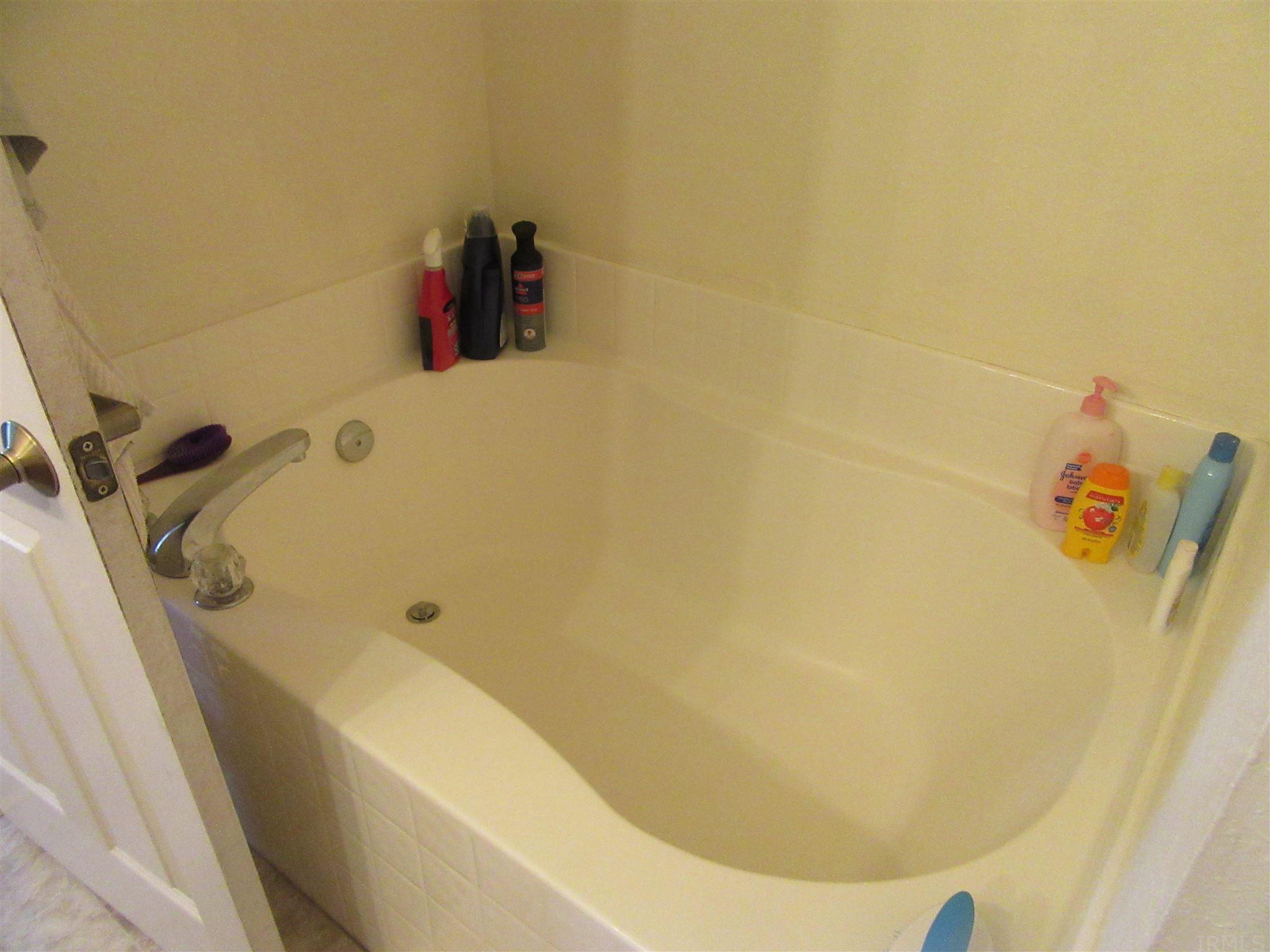 655 Springwater Road Kokomo, IN 46902 - Photo 26 of 26