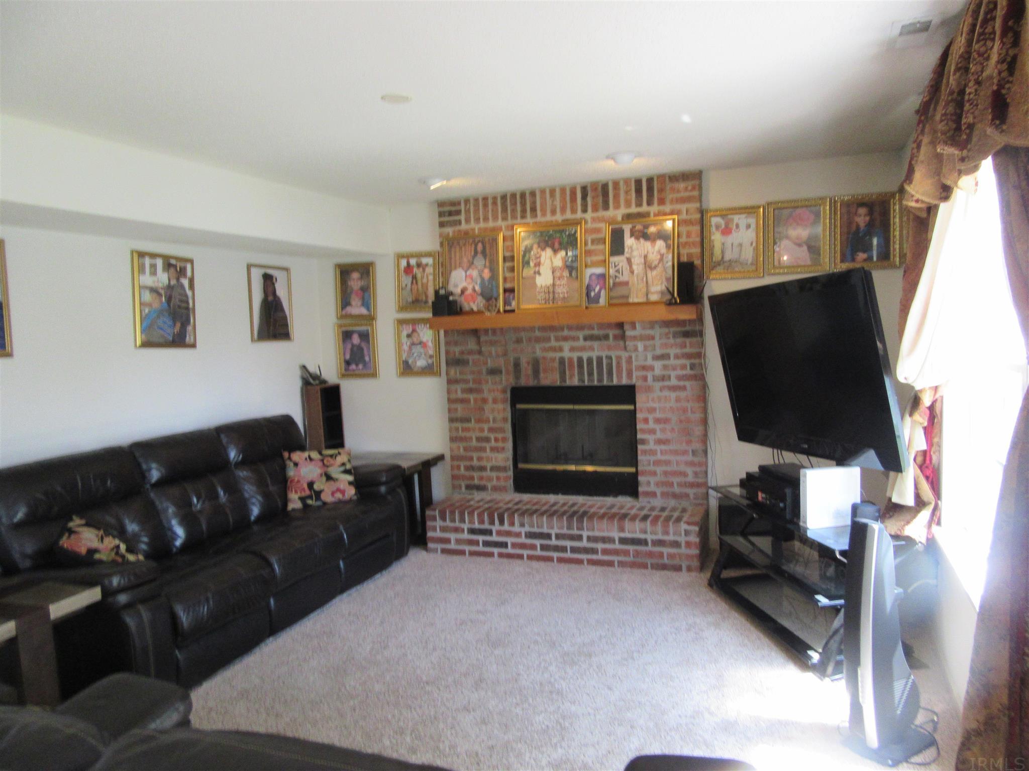655 Springwater Road Kokomo, IN 46902 - Photo 10 of 26