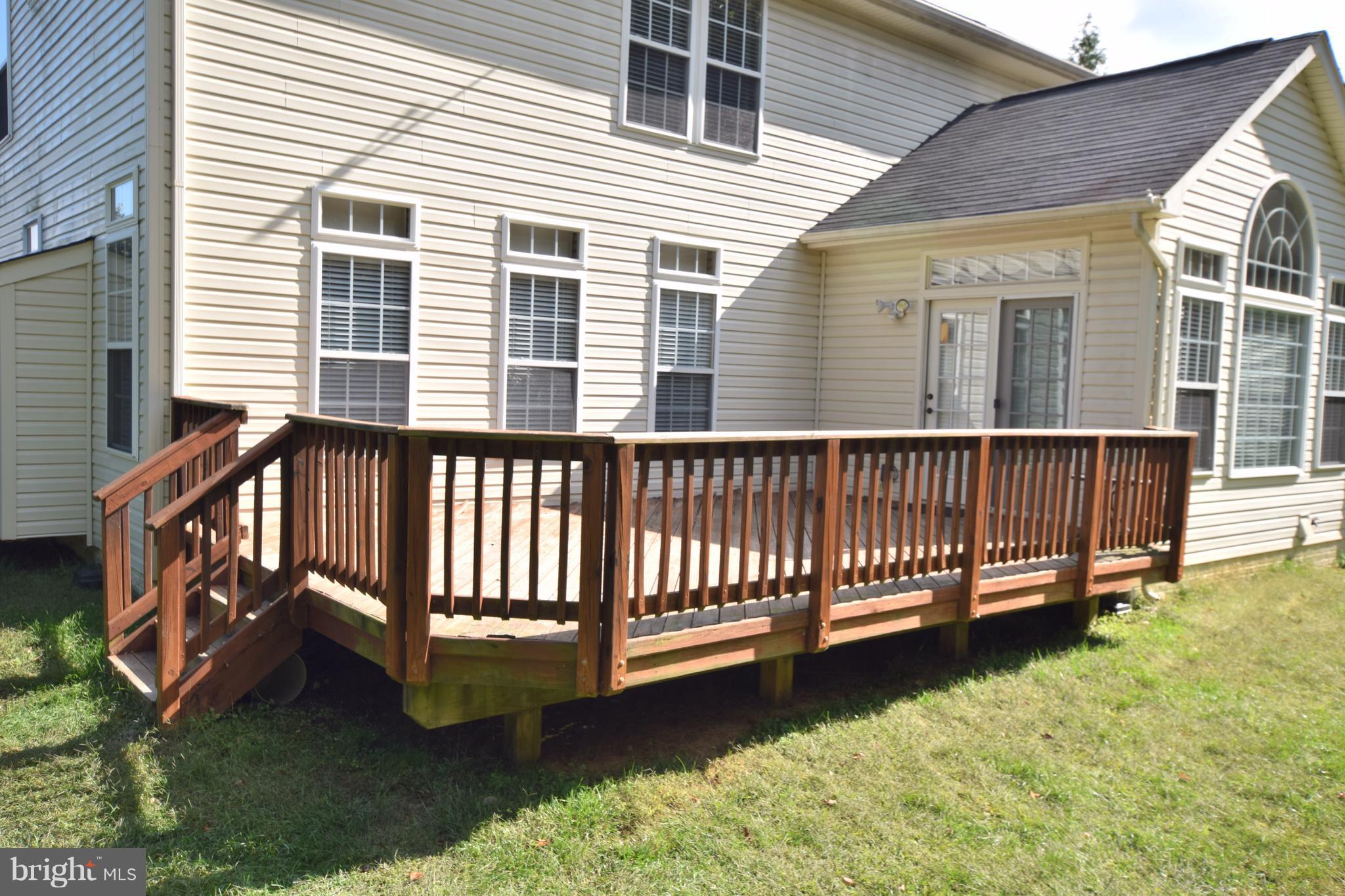 7205 Simmons Ridge Court Manassas, VA 20112 - Photo 24 of 24 Exterior (Rear)