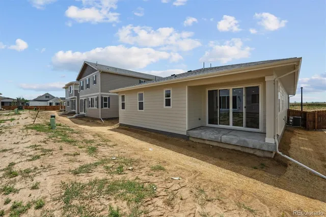 $464,950 | 45933 Wood Thrush Avenue, Bennett, CO 80102