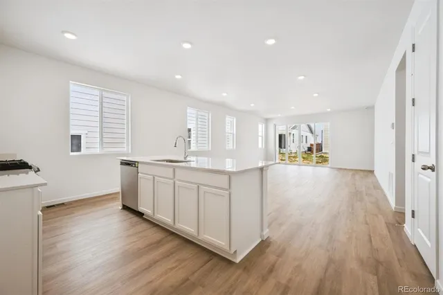 $464,950 | 45933 Wood Thrush Avenue, Bennett, CO 80102