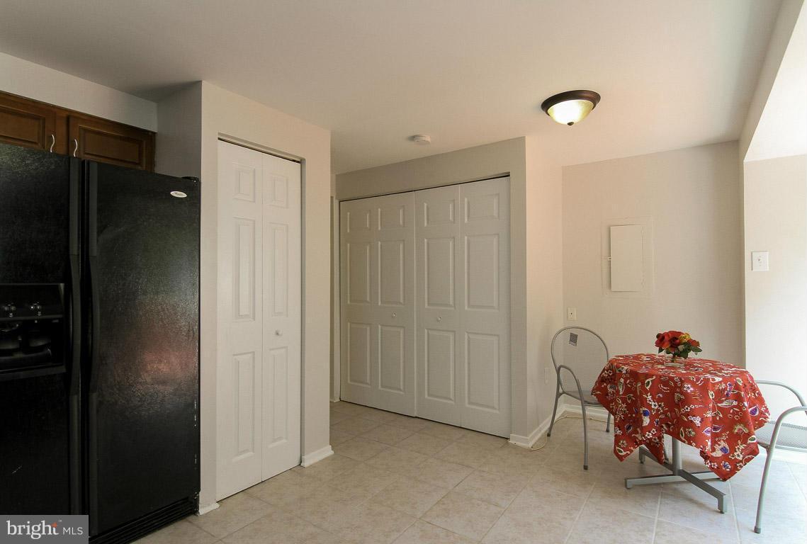 18905 Fuller Heights Road Triangle, VA 22172 - Photo 14 of 27 Kitchen
