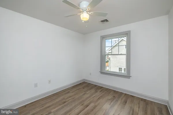 $3,200 | 411 James Street, Honey Brook, PA 19344
