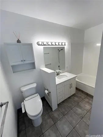 $3,000 | 91-568 Puamaeole Street, Unit A, Ewa Beach, HI 96706