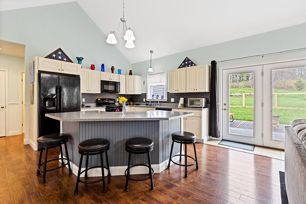 19 Fieldstone Drive Augusta, ME 04330 - Photo 8 of 61 31_BP5A7655_DxO_mls