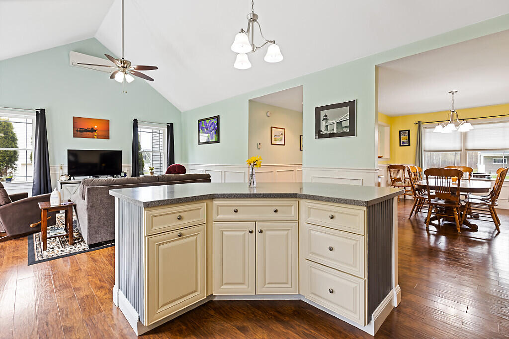 19 Fieldstone Drive Augusta, ME 04330 - Photo 10 of 61 25_BP5A7637_DxO_mls