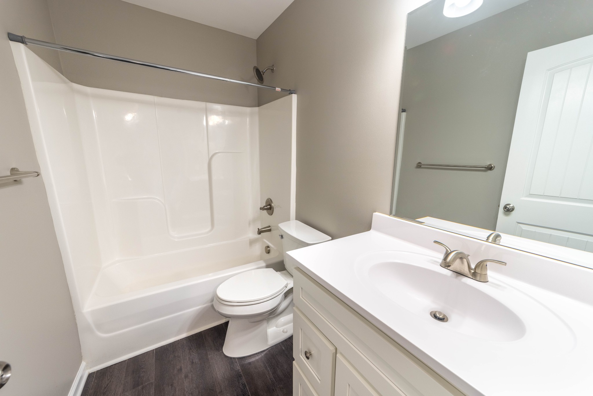 311 Hawkins Road, Unit H7 Clarksville, TN 37040 - Photo 9 of 15 a bathroom with a sink toilet and shower