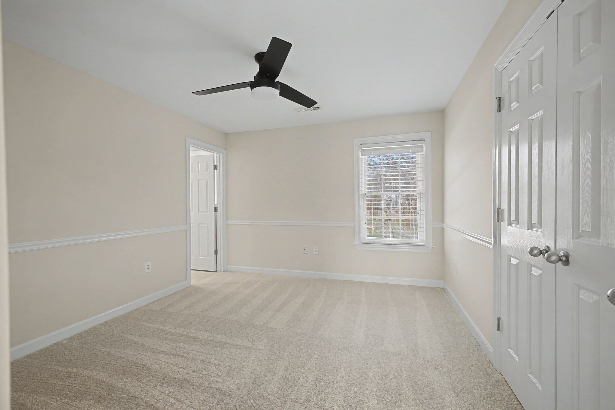 1060 Auldridge Drive Spring Hill, TN 37174 - Photo 28 of 49 a view of an empty room and a window