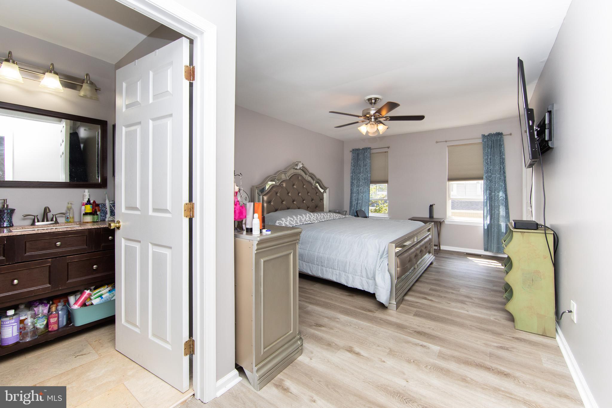 304 Coventry Way Mount Laurel, NJ 08054 - Photo 16 of 32 Primary Bedroom
