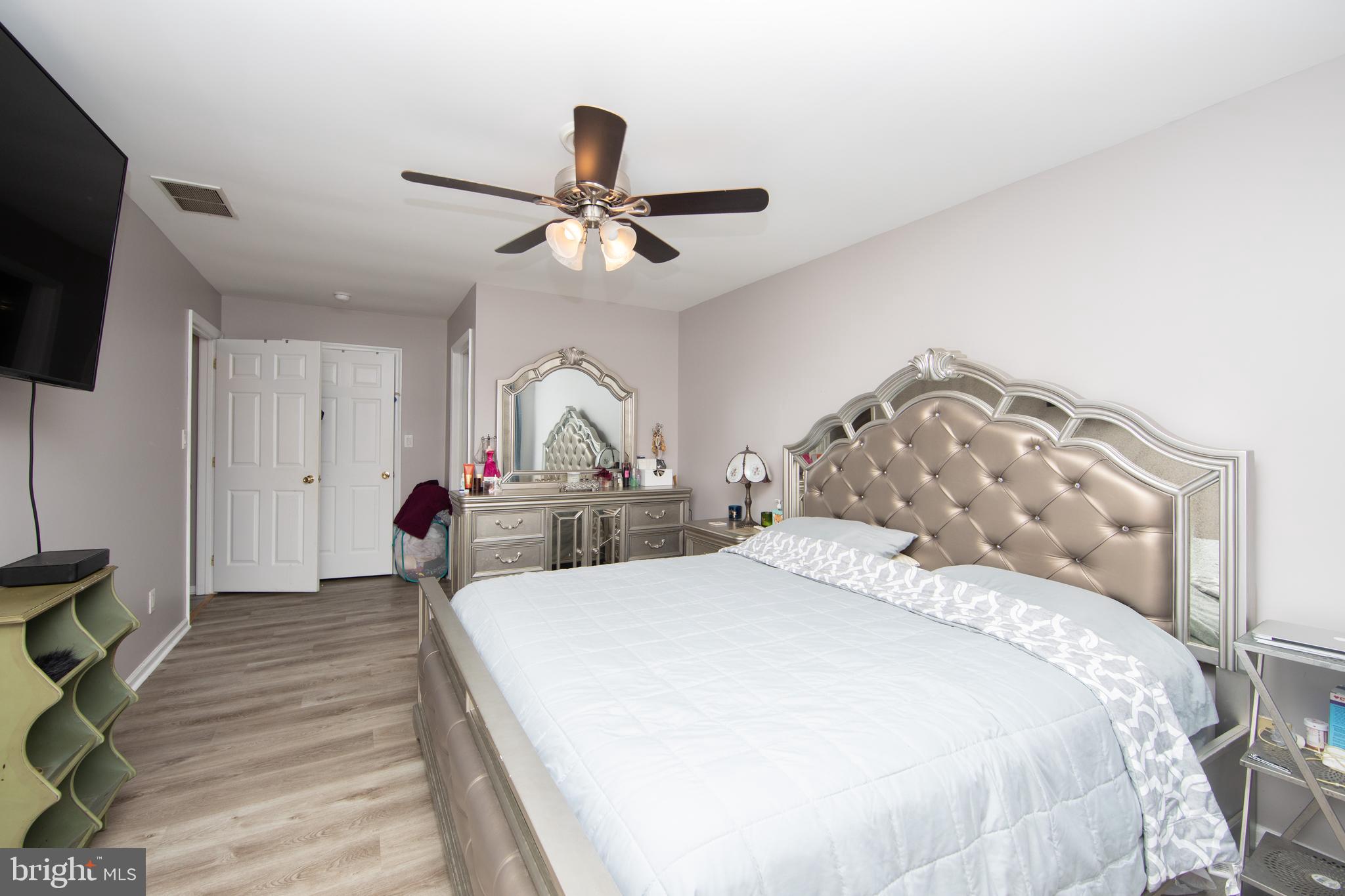 304 Coventry Way Mount Laurel, NJ 08054 - Photo 17 of 32 Primary Bedroom