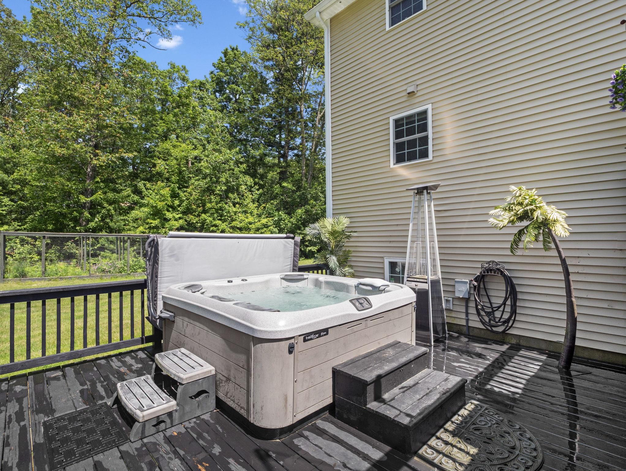 20 Lawrence Road Derry, NH 03038 - Photo 38 of 46