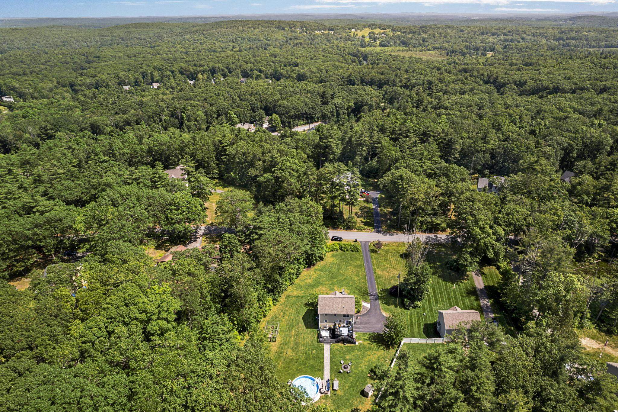 20 Lawrence Road Derry, NH 03038 - Photo 44 of 46