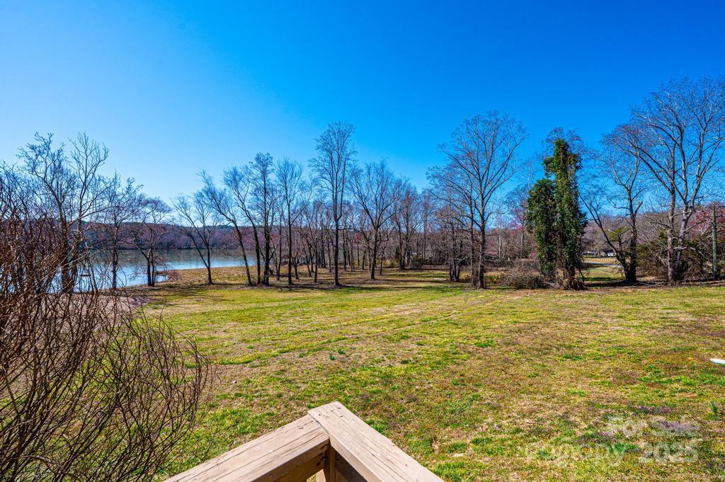 5194 Corbin Lane Hickory, NC 28601 - Photo 8 of 36 Gallery Image 8