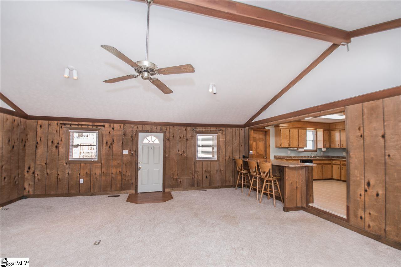 393 Tanyard Road Greenville, SC 29609 - Photo 18 of 35