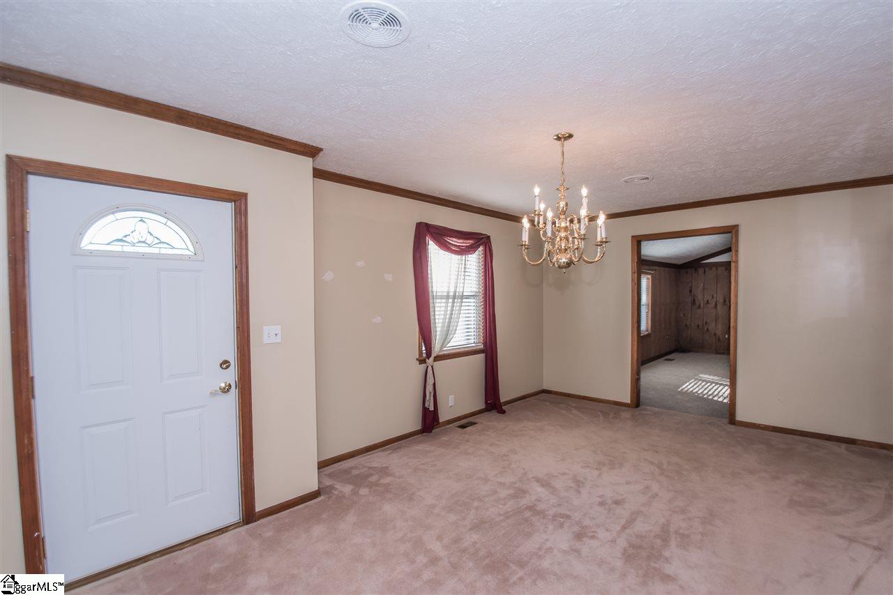 393 Tanyard Road Greenville, SC 29609 - Photo 21 of 35