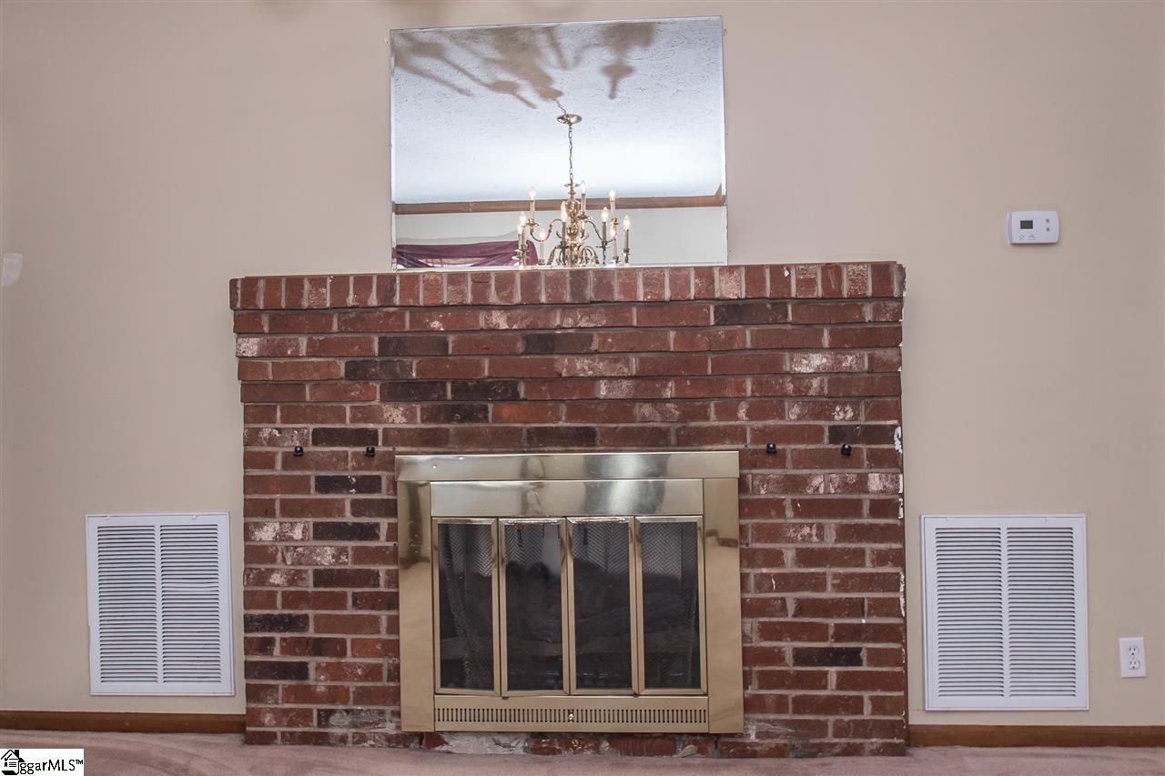 393 Tanyard Road Greenville, SC 29609 - Photo 23 of 35