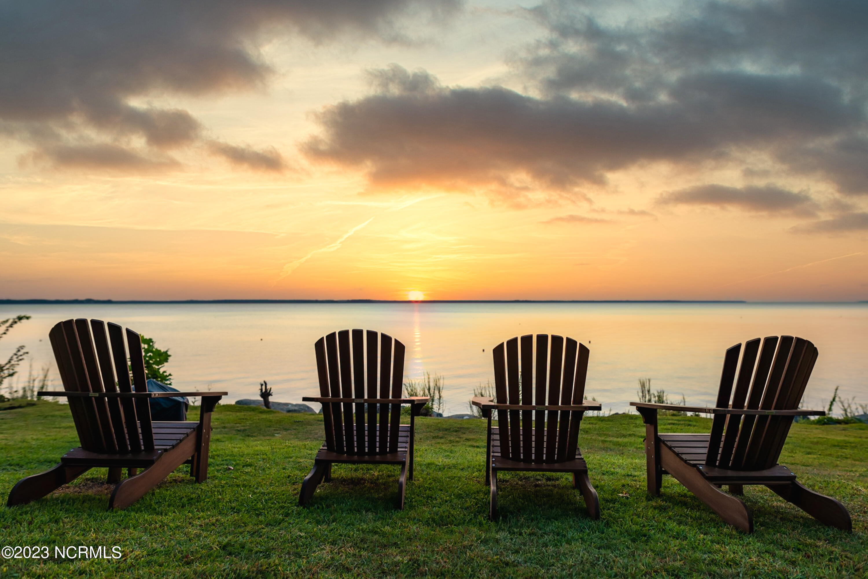 101 Gibbs Road New Bern, NC 28560 - Photo 4 of 48 Water View